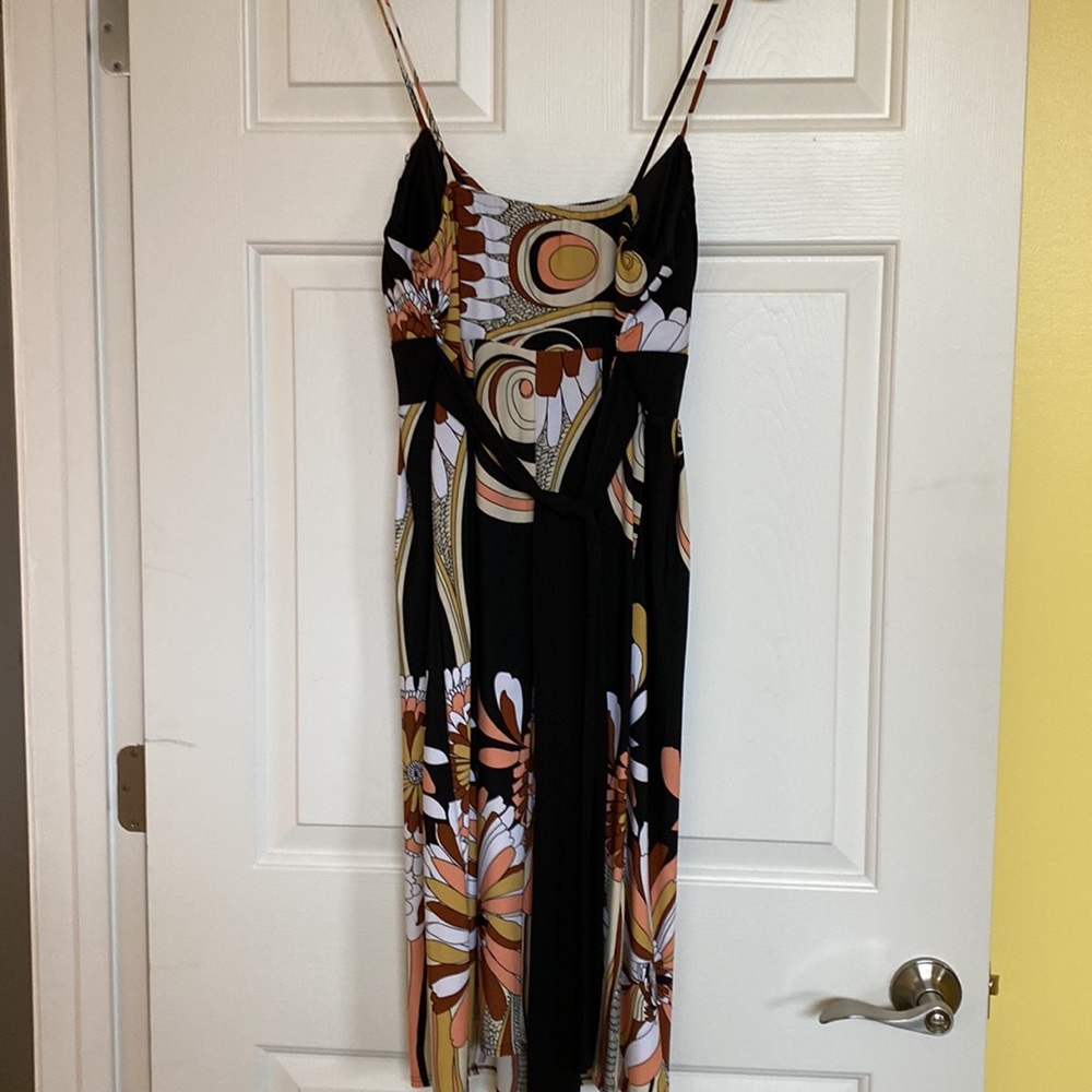Spring dress - Picture 4 of 4